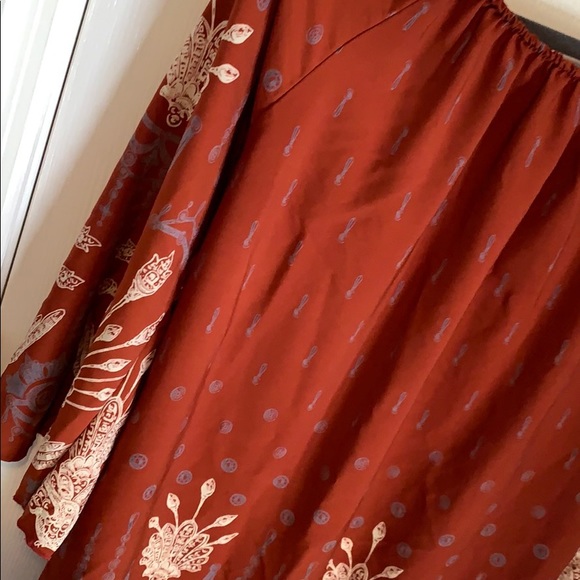 Half Sleeve Off the Shoulder Dress - Picture 2 of 8